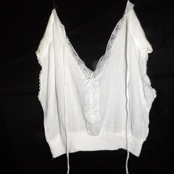 Lily Star White Top With Lace Trim  Size XL - Picture 4 of 9